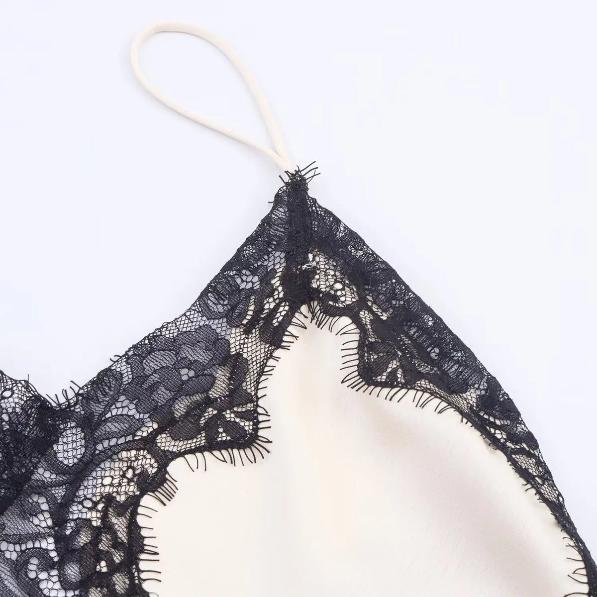 Abito da donna sexy con scollo a V in pizzo, elegante, con collo all'americana e orlo asimmetrico, nuova moda estate 2026, per feste e spiaggia