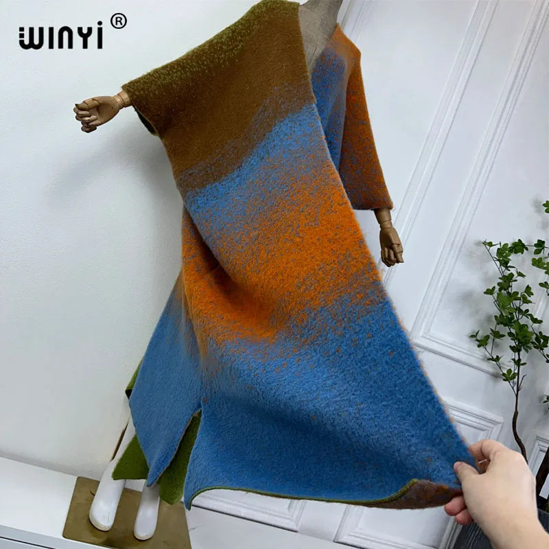 WINYI abiti invernali per le donne cappotto neutro in pelliccia di lusso spesso confortevole caldo cappotto con stampa graduale poncho lungo abito da festa in piuma