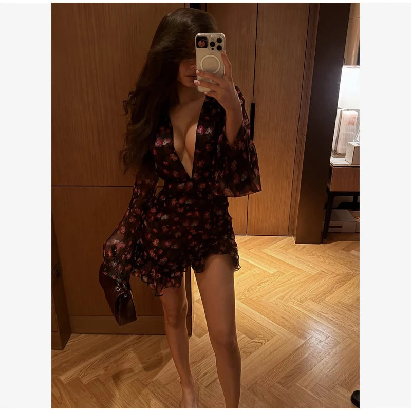 Elegante Abito Mini con Volant e Stampa Floreale, Maniche Lunghe, Scollo a V Profondo, Vestito Slim a Linea A per Donna, Nuovo Abito da Festa 2026