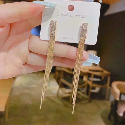 Nuova tendenza della moda Design unico Orecchini rettangolari eleganti e squisiti con zirconi per gioielli da donna Regali premium per feste di nozze