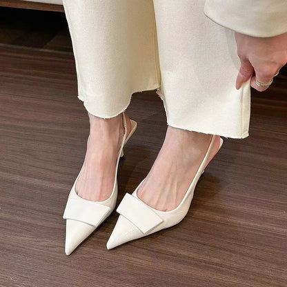 Sandales d'été 2026 pour femme à talon haut, chaussures élégantes à bout pointu avec bride arrière, design tendance pour banquets et fêtes