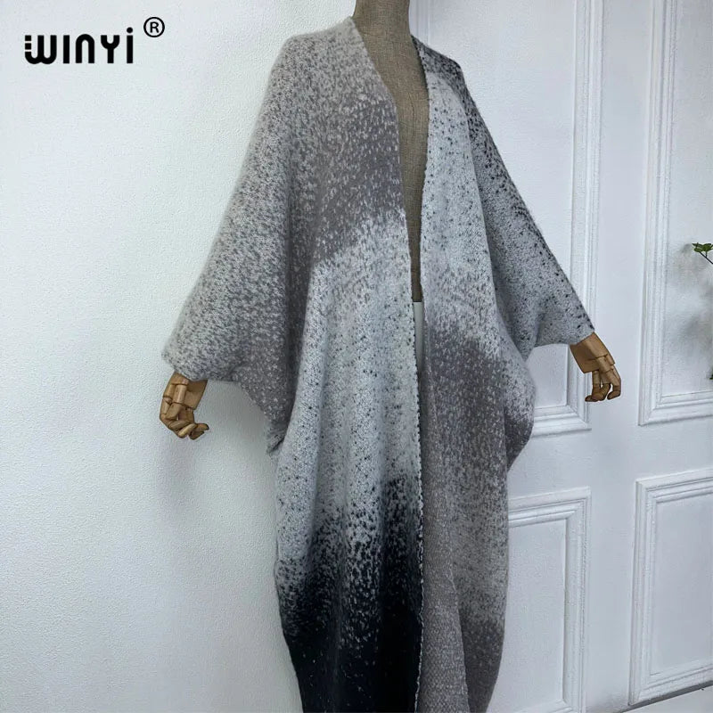 WINYI abiti invernali per le donne cappotto neutro in pelliccia di lusso spesso confortevole caldo cappotto con stampa graduale poncho lungo abito da festa in piuma