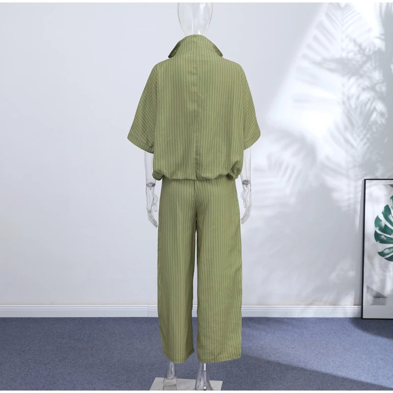 Completo Casual da Donna in Raso con Bottoni a Rana, Giacca a Collo Alto a Maniche Lunghe e Pantaloni a Lanterna Larghi, Moda Autunno 2026