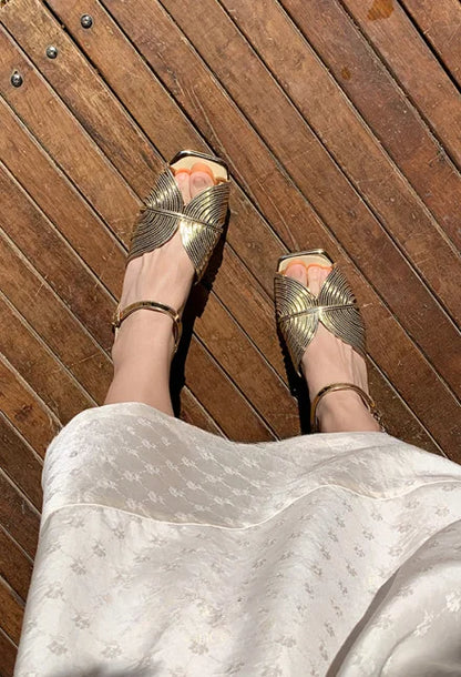 Sommer 2025 Goldene Damen-Sandalen Offene Zehenpartie Schnallen Mittelhohe Absätze Damen-Schuhe Korea Komfort Beste FH