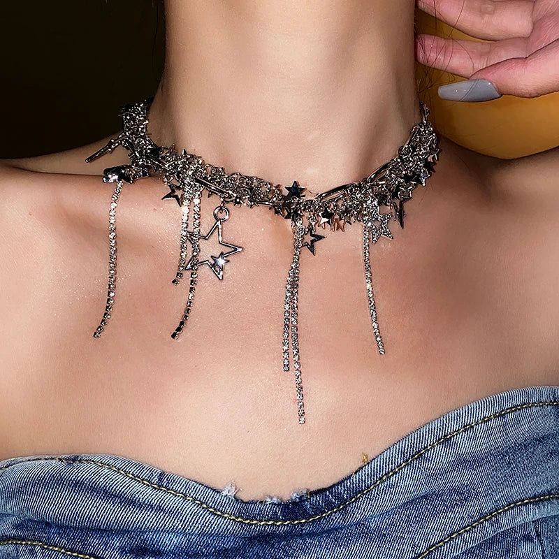 Collana scavata con paillettes a stella per donna Collana girocollo con nappe con strass intarsiati alla moda Accessori stile Y2k regalo