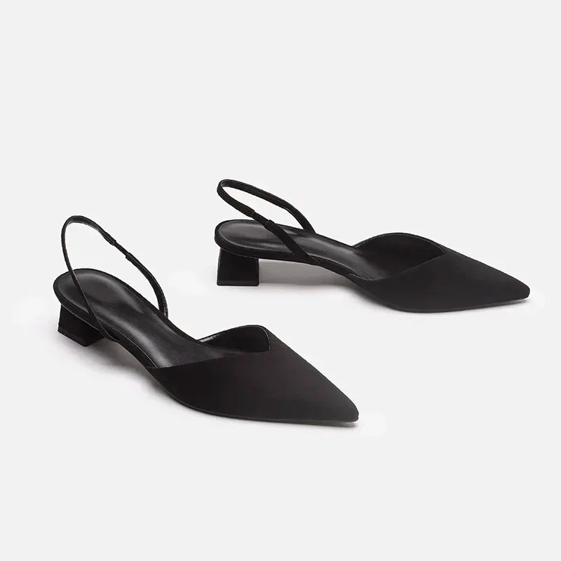 Estate 2025 Nuove donne Nero Baotou Sandali moda Donna Tacchi Décolleté di seta Sandali a punta sexy Scarpe con tacco basso femminile