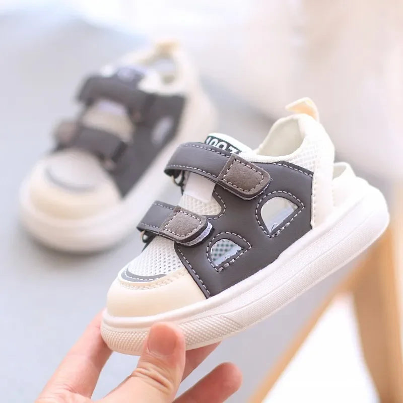 Sandali sportivi per bambini Scarpe da tavolo vuote per nuovi ragazzi estivi Sandali comodi da marea di 1-4 anni per scarpe casual per bambini Scarpe per bambini