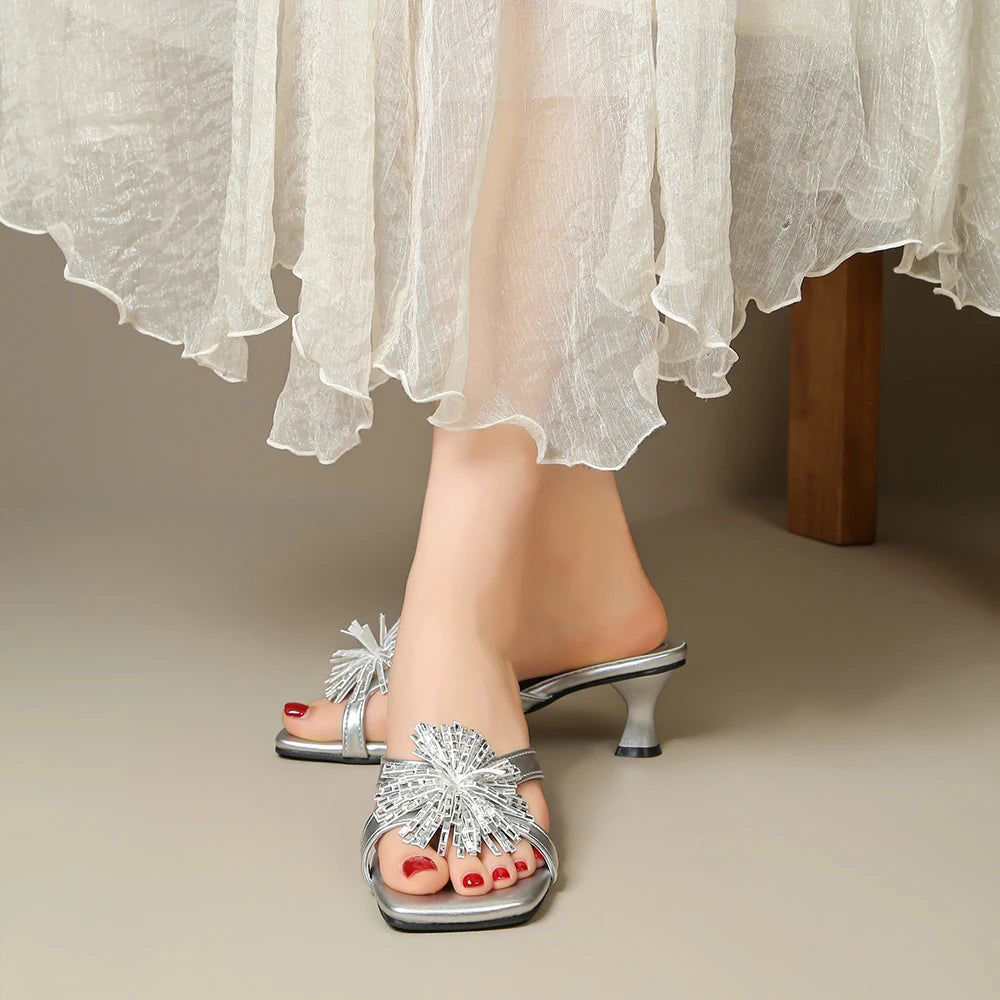 Damen-Sommersandalen 2026 Neue High-End-Outdoor-Trend-Strass-Sandalen mit klobigem Absatz
