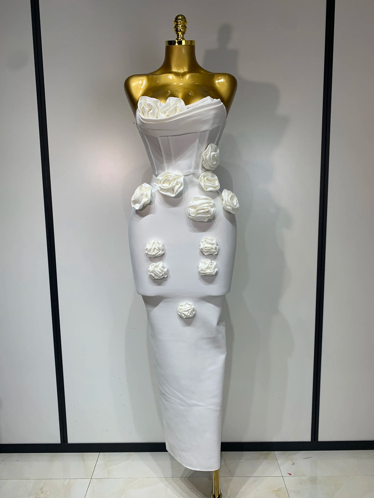 2025 Le più nuove donne sexy senza spalline backless fiore rosso vestito dalla fasciatura midi Celebirty eleganti abiti da sera per feste di compleanno