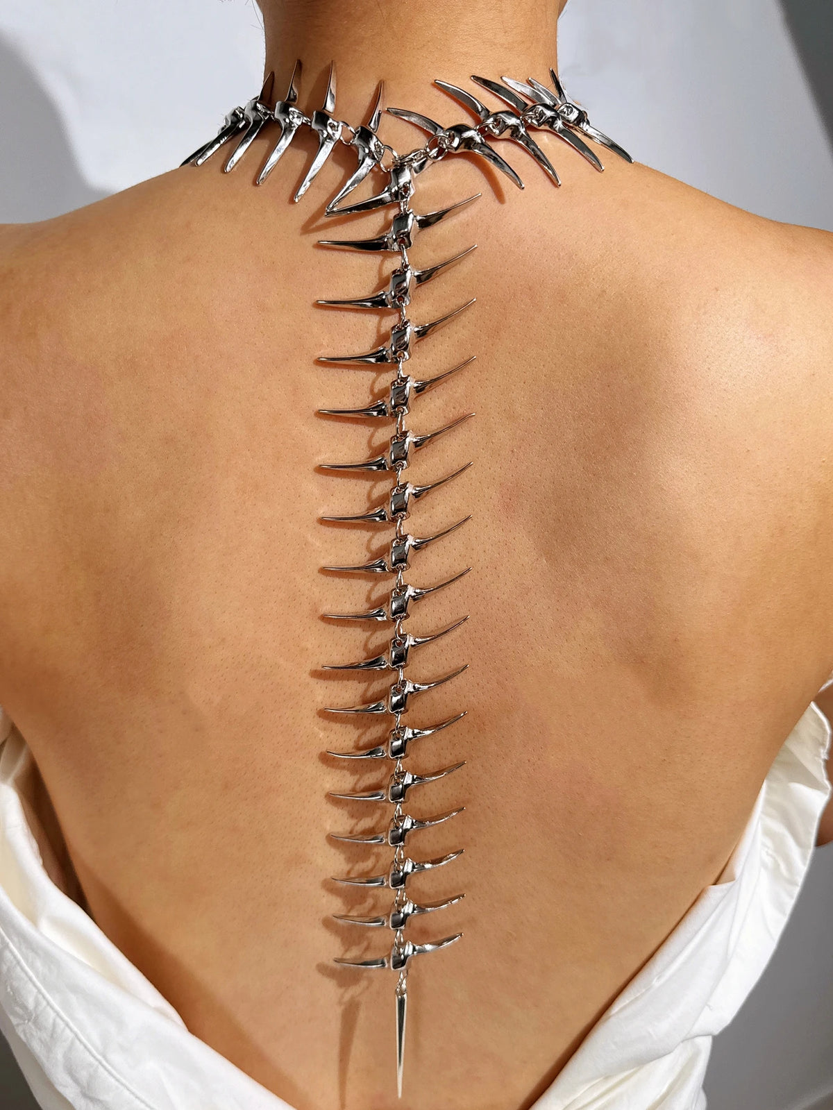 Collana da Donna in Lega con Scheletro Spinato Stile Hip-Hop Audace, Perfetta per Feste, Uso Quotidiano e Outfit Street Style - NOVITÀ
