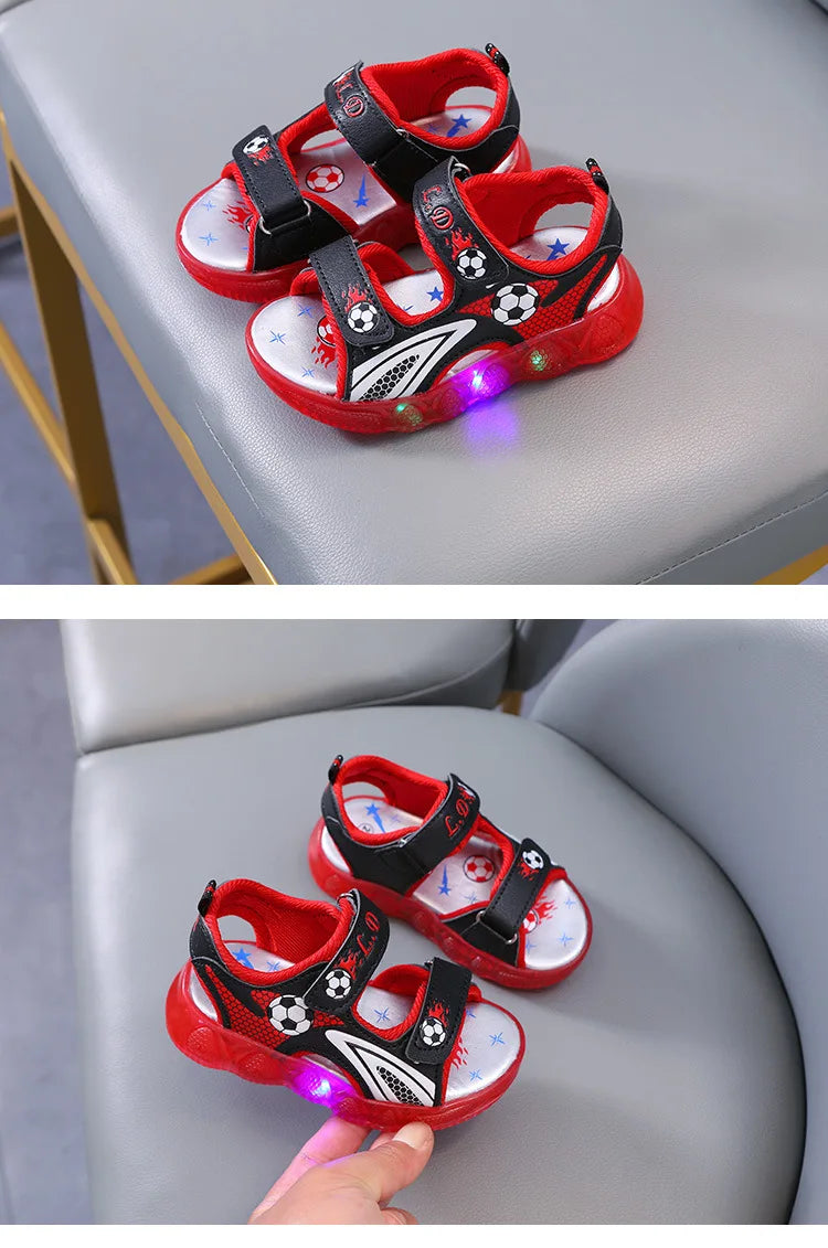 Sandali estivi Nuovo Sport Comfort Scarpe da bambino Antiscivolo Traspirante Morbido Light Up Scarpe da ragazzo Moda Spiaggia Sandali casual Босоножки