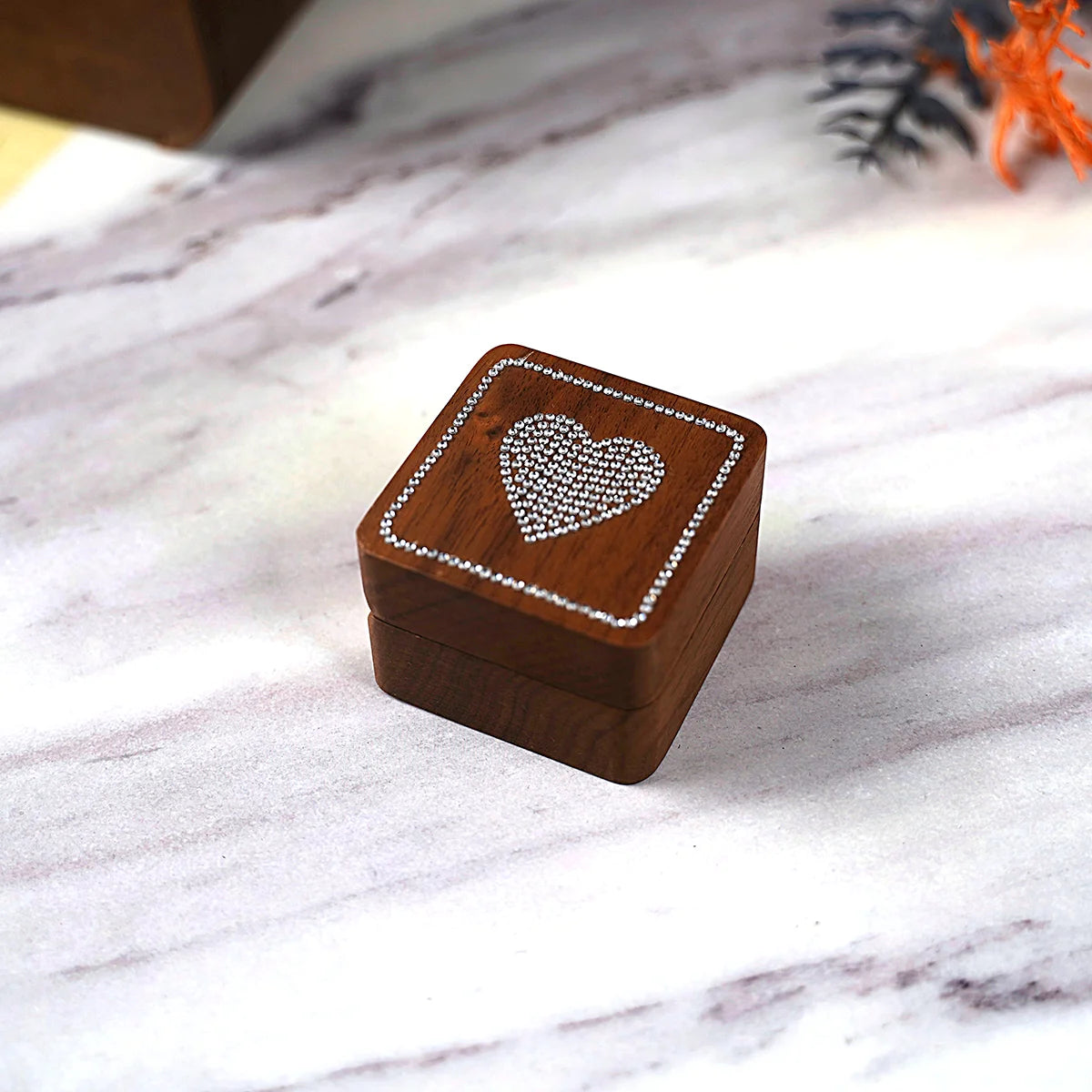 Portagioie con diamanti intarsiati, scatola per fedi nuziali in legno massello di noce, ricerca di matrimonio, anello di diamanti, regalo di San Valentino, gioielli