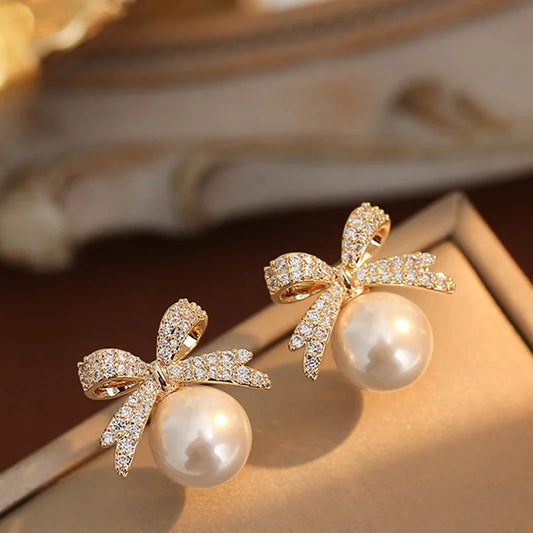 Orecchini a bottone con strass scintillanti e perle, gioielli di moda di lusso leggeri, regali per donne, matrimonio, compleanno