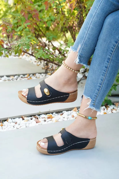 Sandales décontractées d'été pour femme à talon, chaussures compensées basses pour femme, chaussons d'intérieur et d'extérieur, chaussures d'été à talon