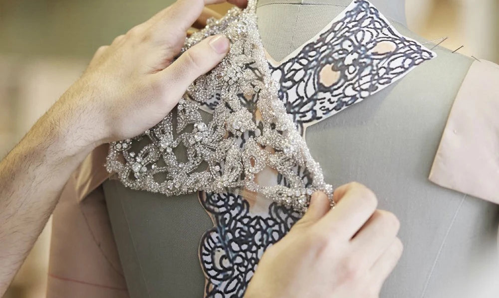 RFYR Abiti da sera a linea A Abito da ballo in pizzo Multistrato Elegante abito da principessa Abito da festa con applicazioni فساتchter annis ة Personalizzato
