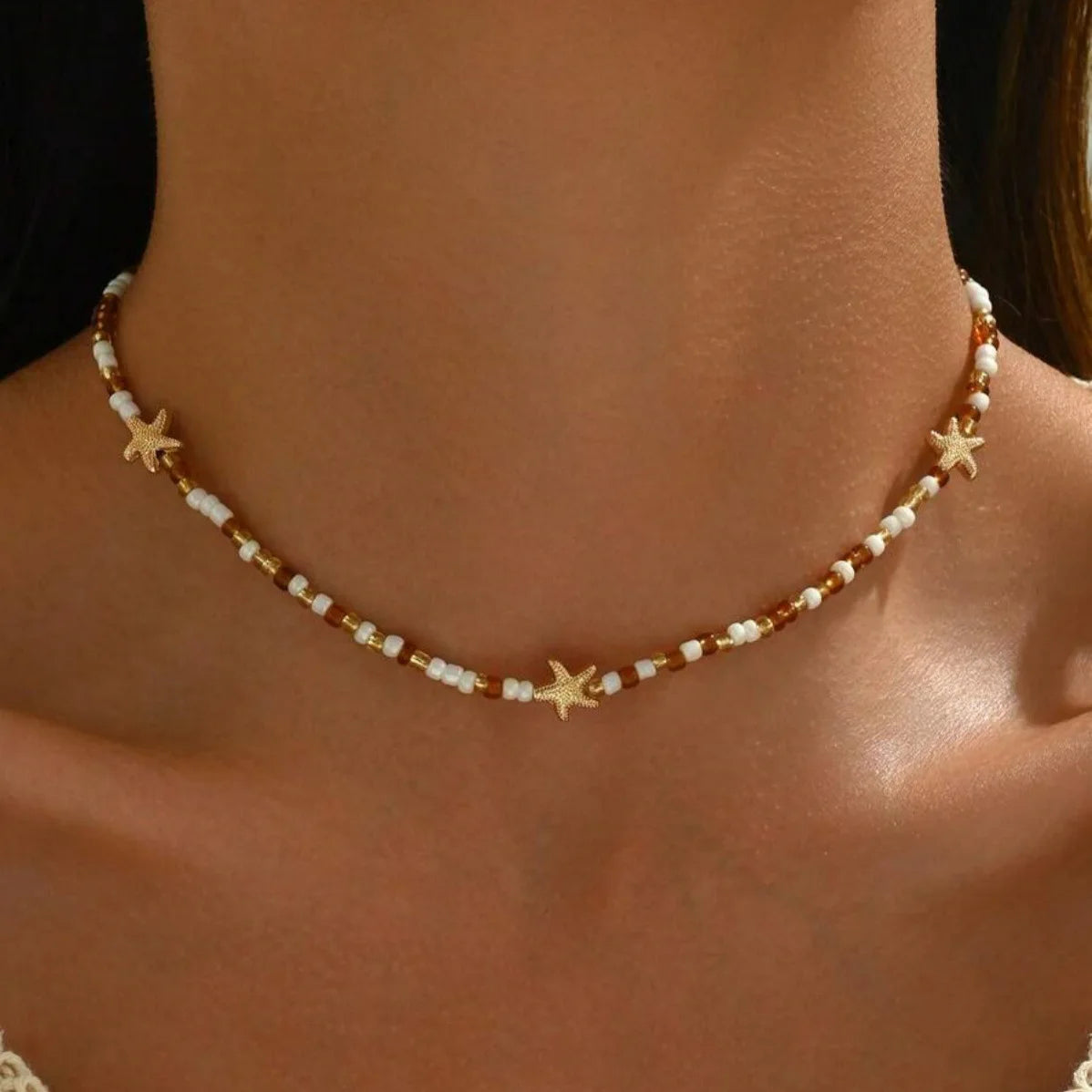 Collana con ciondolo stella marina con perline di riso bohémien per donna, fatta a mano, perla d'imitazione, girocollo con perline colorate, gioielli da spiaggia estiva
