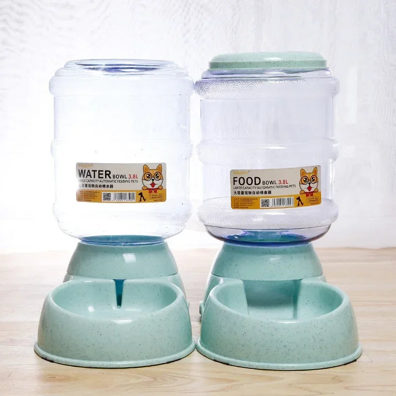 Mangiatoie automatiche per cani Bottiglia d'acqua in plastica Ciotola per gatti Alimentazione e bere Distributore d'acqua per cani Ciotola per animali domestici Forniture per animali domestici