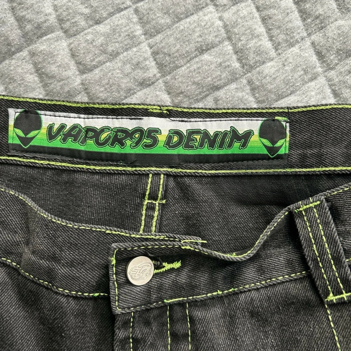 Jeans Primavera e autunno Pantaloni larghi con motivo alieno a gamba larga europei e americani 2024 nuovi uomini hip-hop di tendenza di alta strada