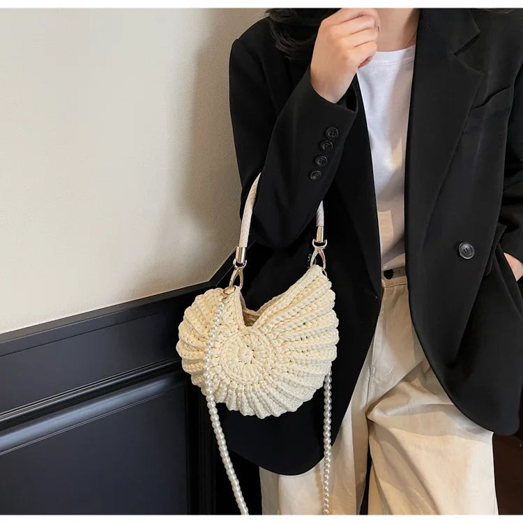 Borse a tracolla da donna all'uncinetto a forma di conchiglia creativa Divertenti catene di perle carine Borsa a tracolla in tessuto fatto a mano Novità piccole borse