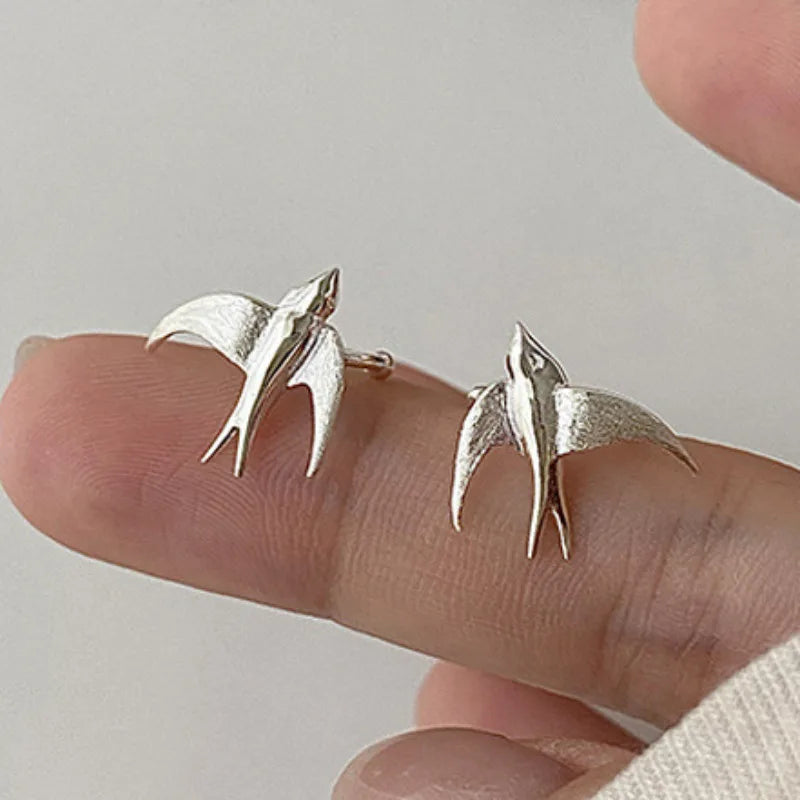 Orecchini a clip con uccelli rondine appena arrivati per ragazze, simpatici animali in stile cinese, orecchini marea nazionale, regalo di gioielli di moda per donna