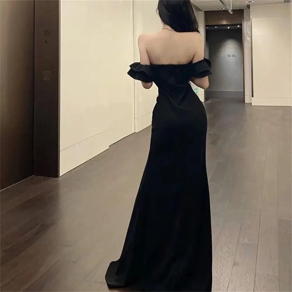 Abito rosso sexy senza schienale a vita alta con volant diviso Abito elegante con spalle scoperte Abiti da sera per feste Abito estivo da donna 2025