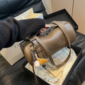 Borse a tracolla multifunzionali a forma di cilindro per donna 2024 Borse invernali di ultime borse firmate Borsa a tracolla di lusso con pendente