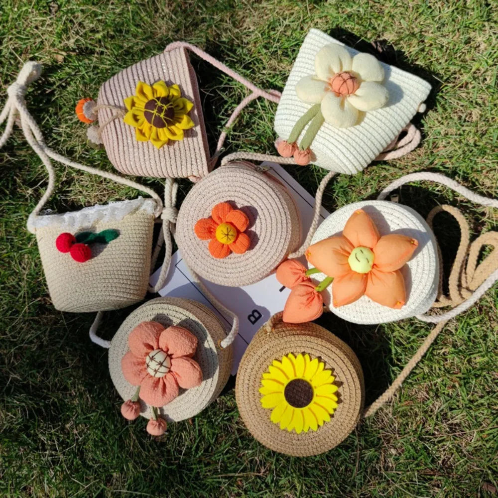 Borsa a tracolla per bambina estiva fatta a mano borsa a tracolla per bambini in paglia di fiori borsa a tracolla per bambini chiavi per bambini portamonete Mini borsa da principessa carina