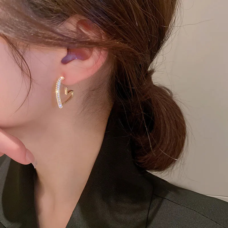 Orecchini in argento 925 con ago in argento moda coreana con cuore di cristallo per gioielli da donna 2025 Trending Nuovi orecchini a cerchio da donna di lusso Brincos