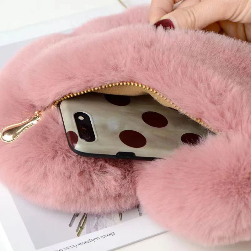 Borse a forma di cuore da donna alla moda Borse a tracolla in pelliccia sintetica carina Borsa a tracolla a catena in morbida peluche da donna Shopper Totes