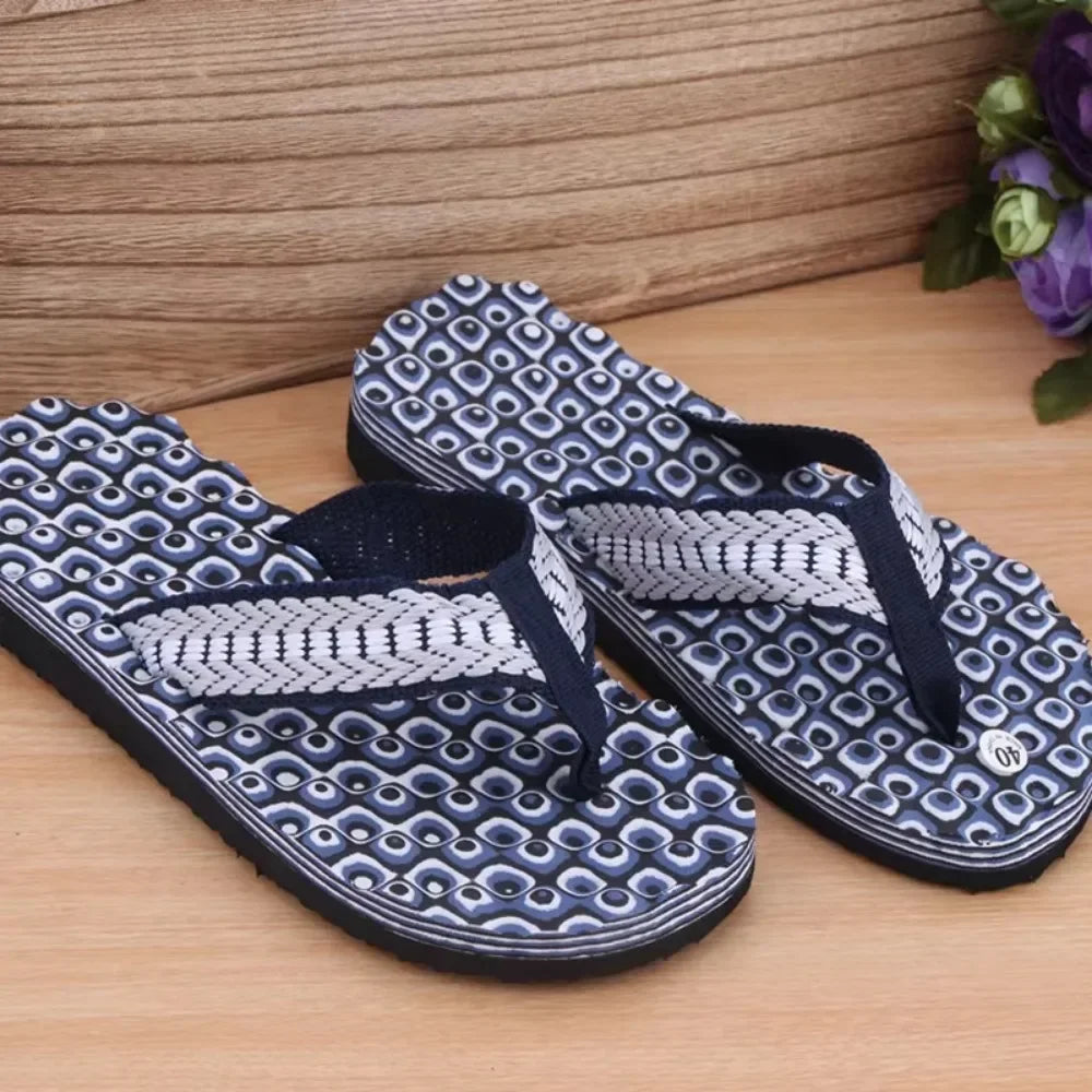 New Fashion Summer Massage Infradito Pantofole da uomo Sandali da spiaggia Comodi scarpe casual da uomo Moda Uomo Infradito Calzature