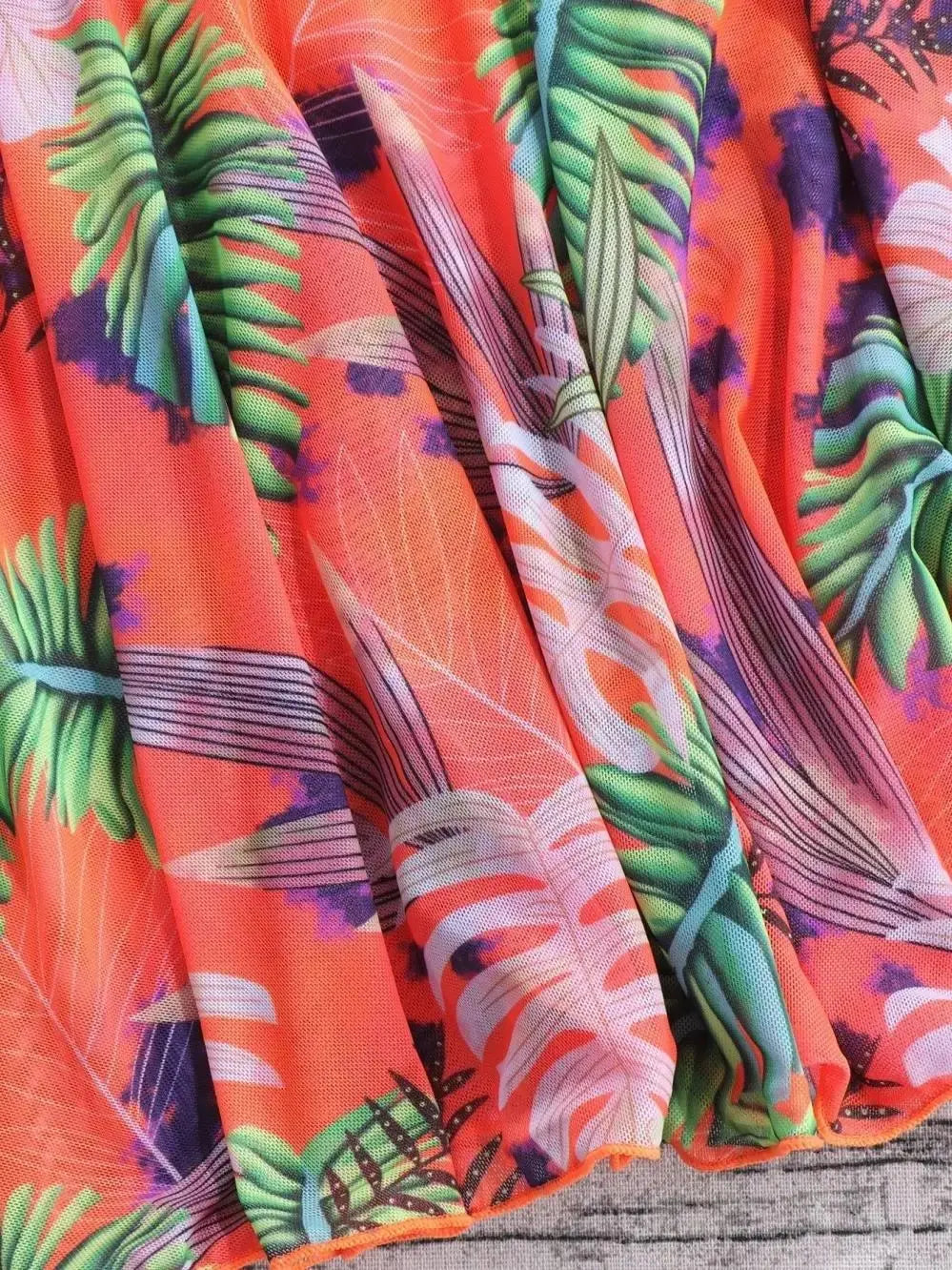 Costume da bagno tropicale a 3 pezzi con bikini halter push-up e camicia da spiaggia, per donna, collezione 2026