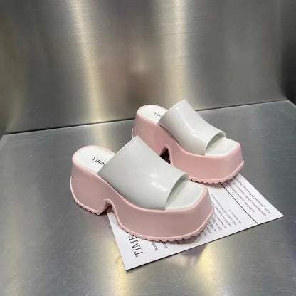 Pantoufles d'été pour femmes, sandales à plateforme tendance, pantoufles décontractées en cuir de luxe, pantoufles à talons hauts pour femmes, sandales à bout ouvert