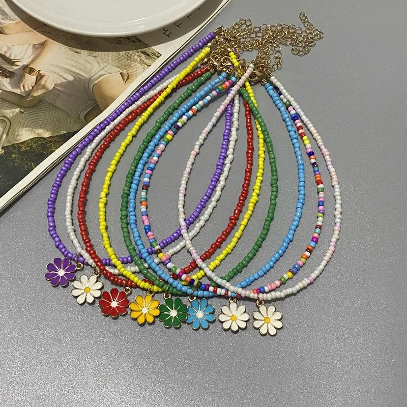 Collana di perline di semi girocollo di fiori di nuova moda per ragazza donna collare con ciondolo regalo di gioielli per amico collana all'ingrosso