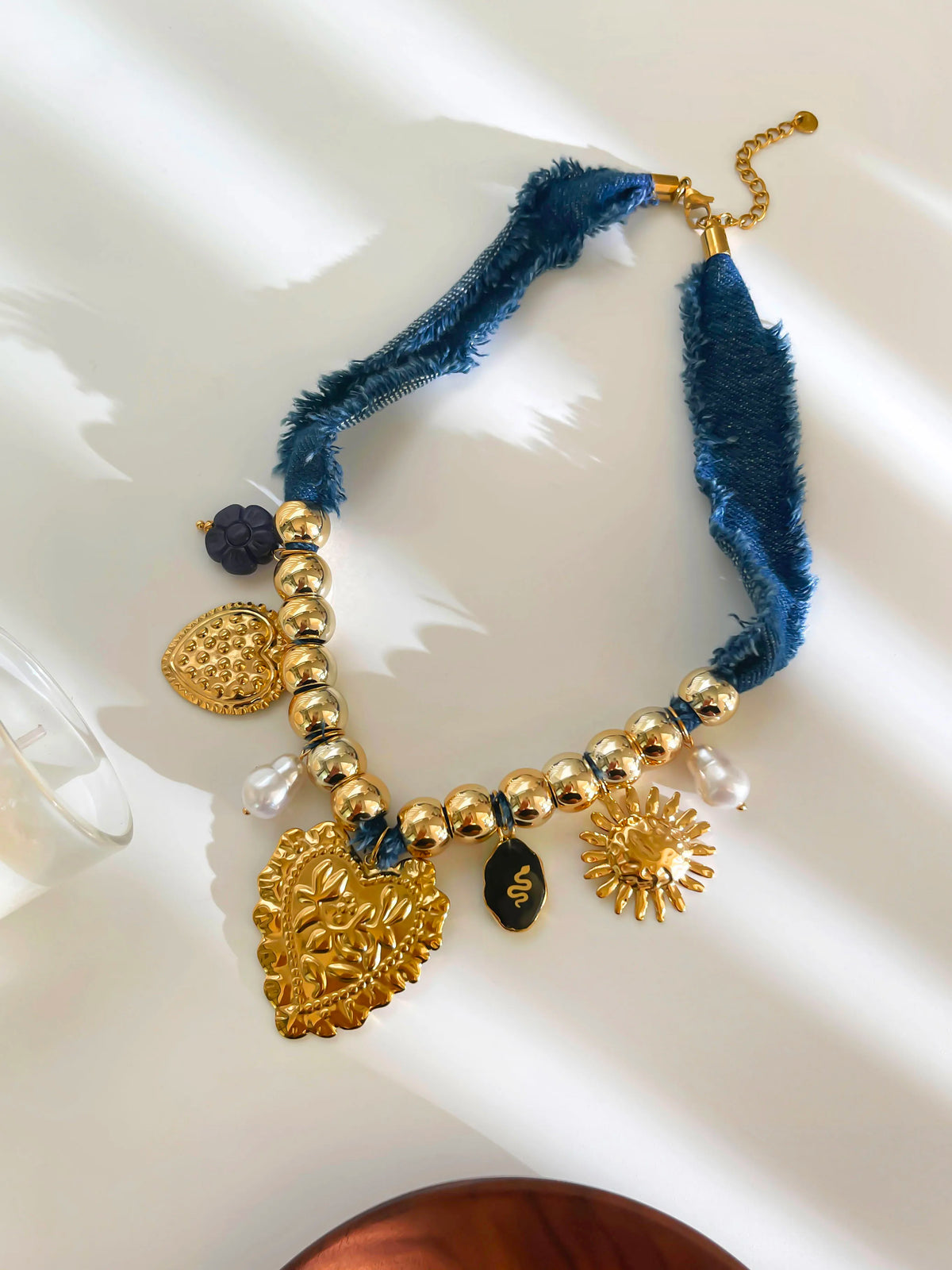 Peri'sbox Nuova unica catena di corda di jeans blu Fiore acrilico Cuore dorato Collana con ciondolo sole Gioielli da donna punk in acciaio inossidabile