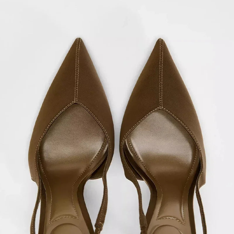 2025 Nuovi sandali con tacco estivi Elegante cinturino posteriore Designer Décolleté da donna Sexy punta a punta Tacchi alti Scarpe eleganti da banchetto di moda
