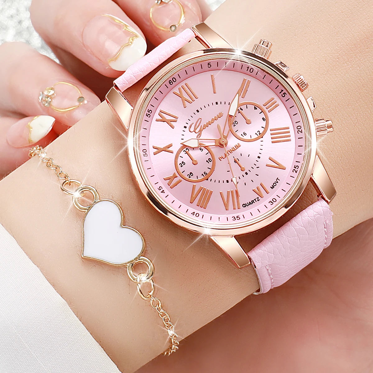 4 pezzi moda donna orologi semplice quadrante Roma orologio al quarzo cinturino in pelle da donna orologi da polso braccialetti a cuore set (senza scatola)