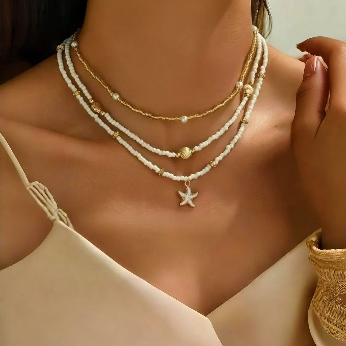 Girocollo impilato con perline fatte a mano bohémien, delicato collana con ciondolo a conchiglia di stelle marine, gioielli da donna per feste estive in spiaggia