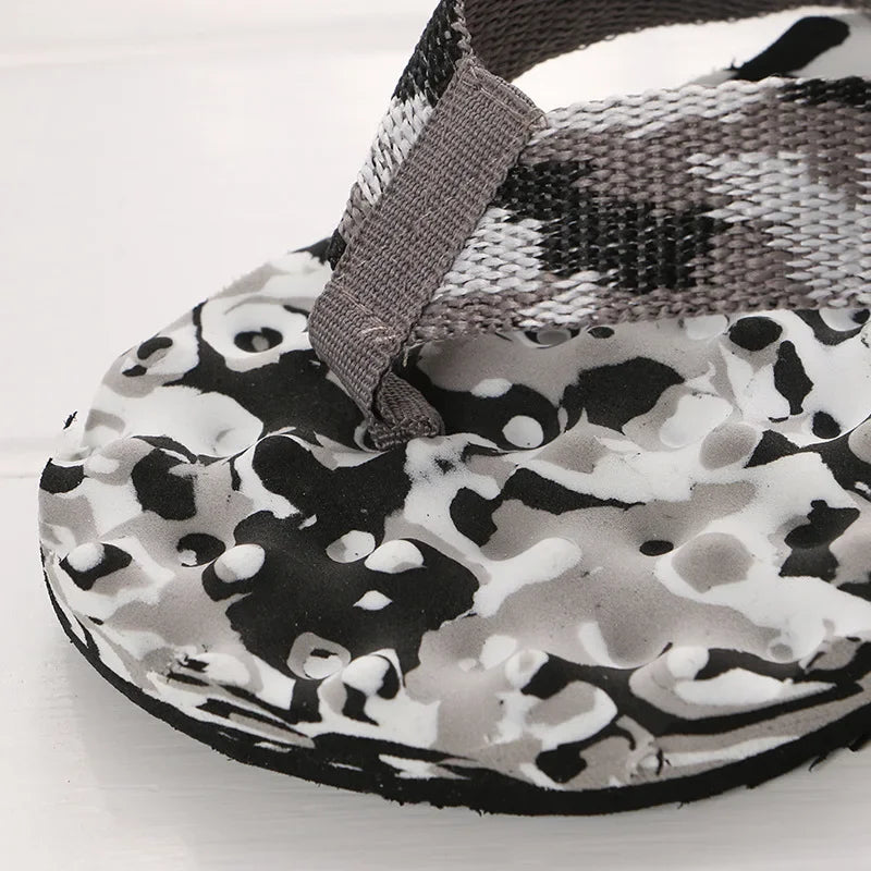 New Fashion Summer Massage Infradito Pantofole da uomo Sandali da spiaggia Comodi scarpe casual da uomo Moda Uomo Infradito Calzature