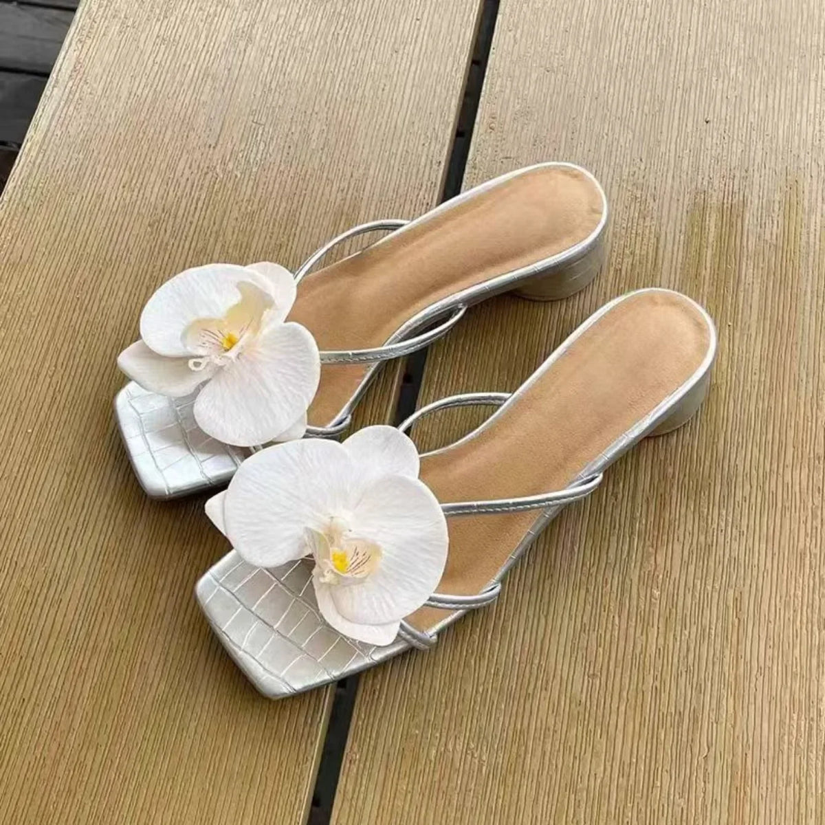 2025 nuovi sandali estivi moda donna comode scarpe antiscivolo da donna sandali con zeppa all'aperto casual da spiaggia di grandi dimensioni