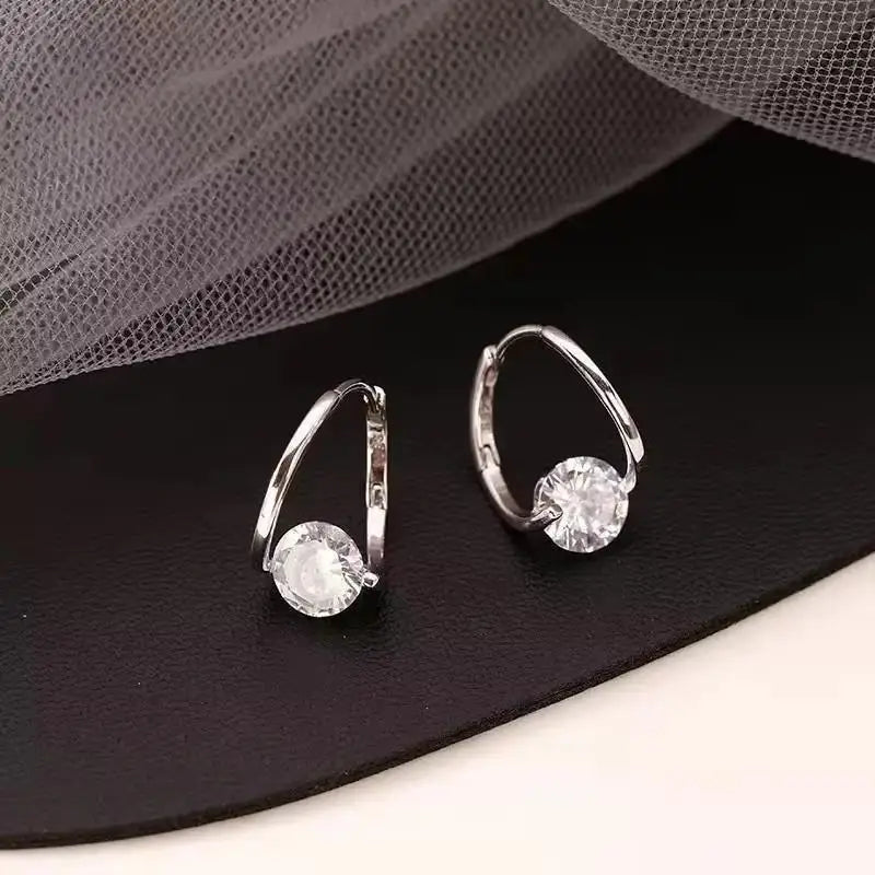 Orecchini in argento 925 con ago in argento moda coreana con cuore di cristallo per gioielli da donna 2025 Trending Nuovi orecchini a cerchio da donna di lusso Brincos