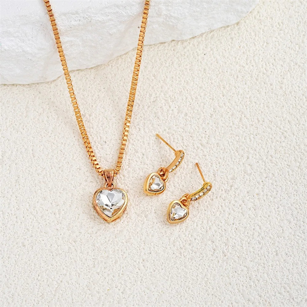 Set di gioielli con ciondolo a forma di cuore da 3 pezzi di collana con pendente per orecchini per le donne Set di gioielli con doppio cuore con strass di moda squisita regalo