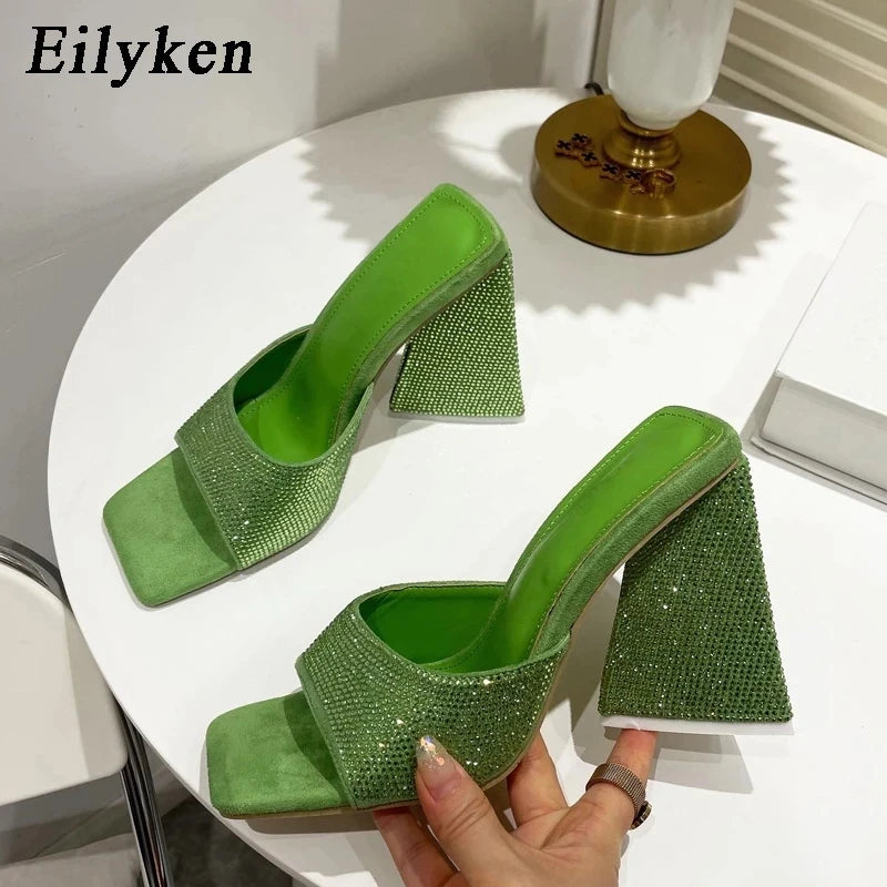 Eilyken Pantofole estive con tacco spesso a triangolo CRISTALLO Pantofole da donna sexy da strada con punta quadrata Scarpe da festa Taglia 35-41