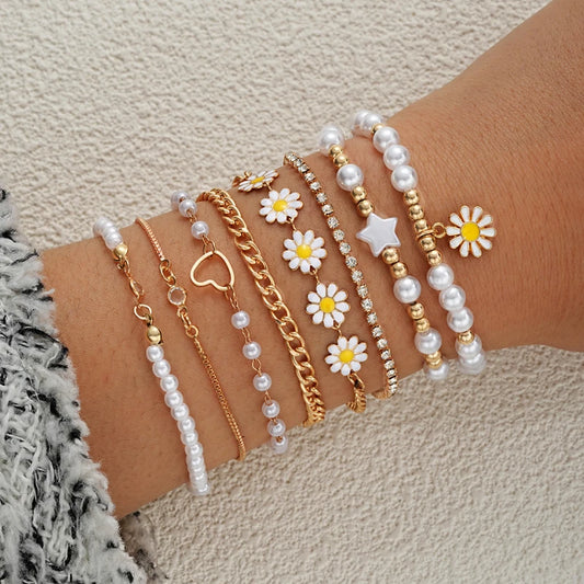 8 pezzi set di braccialetti con ciondolo fiore margherita vintage per le donne braccialetti di perle di cuore di stella di smalto con perline di Boemia regali di gioielli alla moda