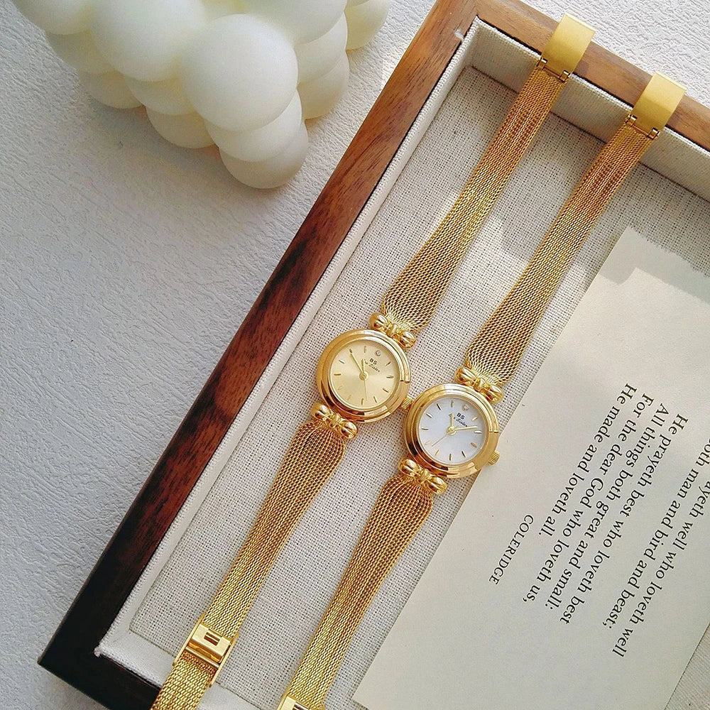 Novità in orologi da donna 2025 Orologio piccolo di lusso vintage dorato per donna Orologio da polso al quarzo in oro moda originale