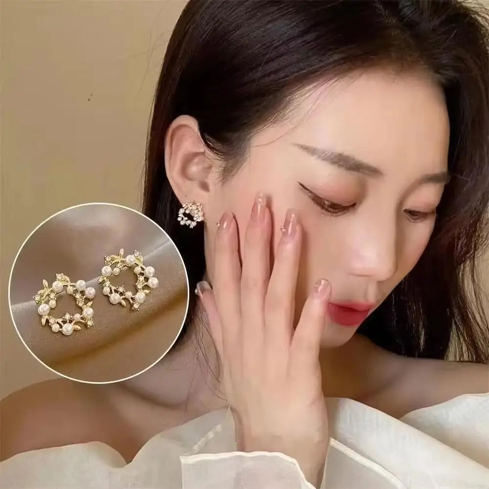 Orecchini in argento 925 con ago in argento moda coreana con cuore di cristallo per gioielli da donna 2025 Trending Nuovi orecchini a cerchio da donna di lusso Brincos