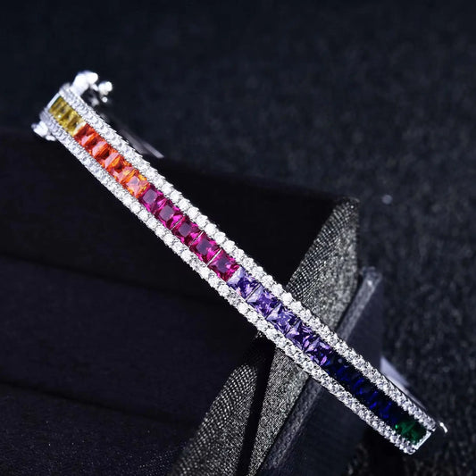 Bracelet manchette plaqué platine Zircone cubique Dégradé arc-en-ciel Cadeau de bijoux pour femme Anniversaire de mariage Bijoux de luxe