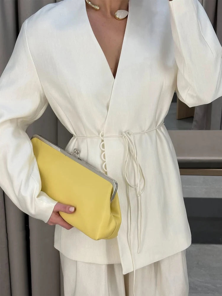 Completo Elegante da Donna: Top a Maniche Lunghe con Scollo a V e Pizzo, Pantaloni a Gamba Larga, Completo Femminile in Raso Tinta Unita Primavera Estate 2026