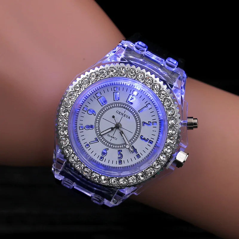 led Flash Orologio luminoso Tendenze della personalità studenti amanti gelatine donna orologi da uomo 7 colori luce Orologio da polso bayan kol saati
