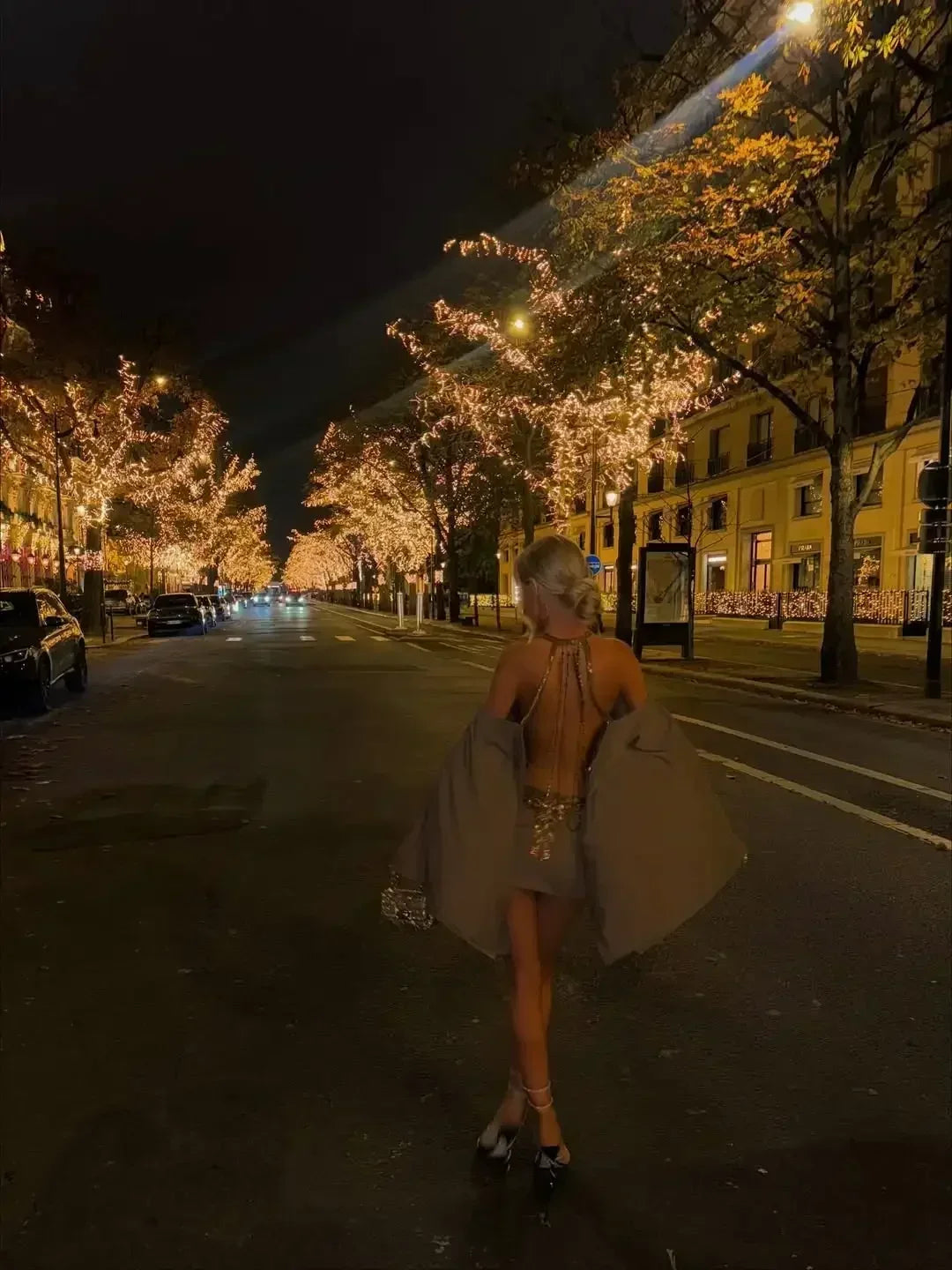 Abito Corto da Donna con Schiena Scoperta e Maniche a Pipistrello, Sexy e Chic, Tinta Unita, Spalle Scoperte, Aderente, Mini Vestito Primaverile, Novità 2026