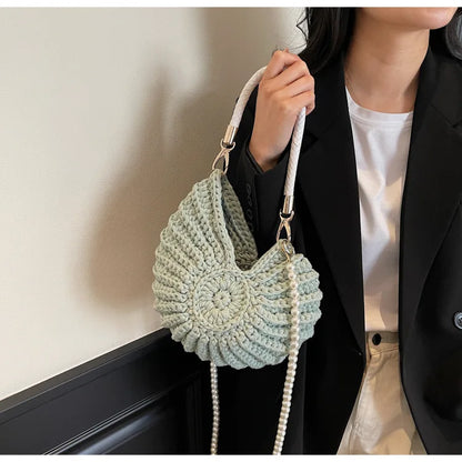 Borse a tracolla da donna all'uncinetto a forma di conchiglia creativa Divertenti catene di perle carine Borsa a tracolla in tessuto fatto a mano Novità piccole borse